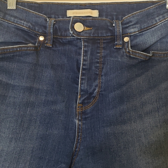 BCGMaxAzria Size 28 High Rise Blue Jeans Skinny Whiskered  Dark W/ Fading - Picture 3 of 14